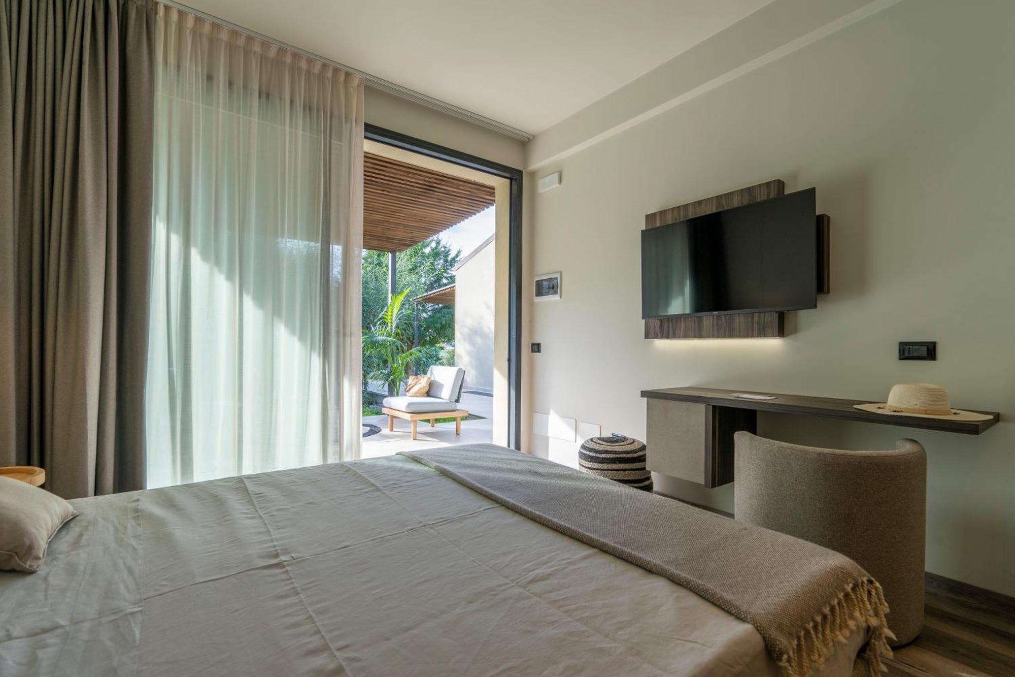 Double Room Garden View