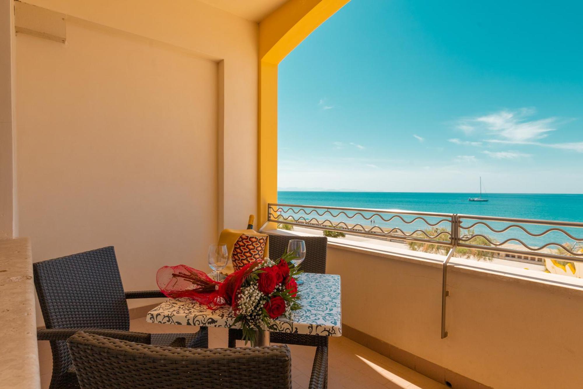 Superior Triple Room Sea View