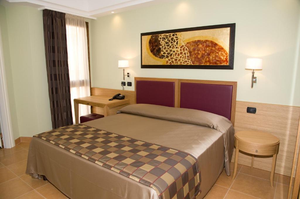 Camera Standard Matrimoniale/Doppia con Letti Singoli